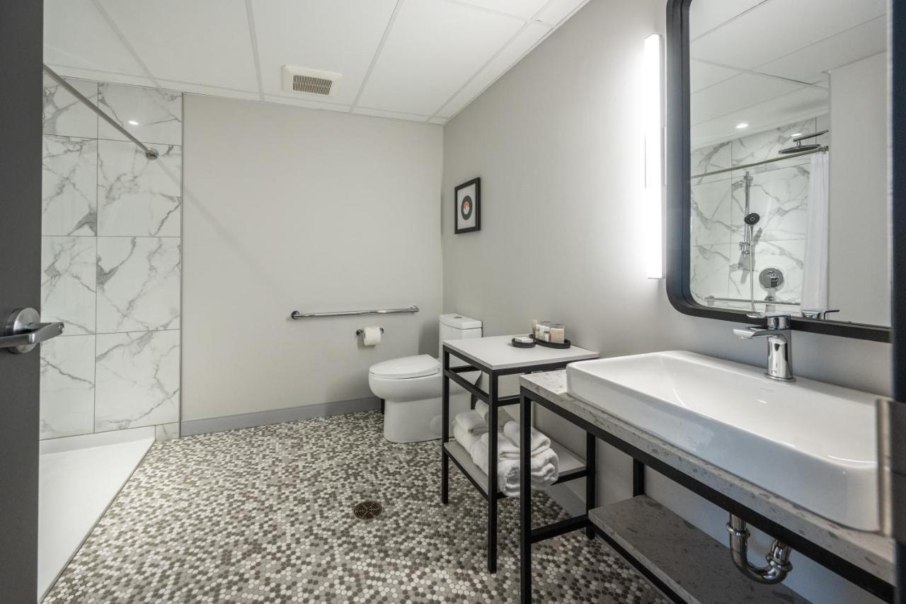 Hotel Verso Magog Kültér fotó