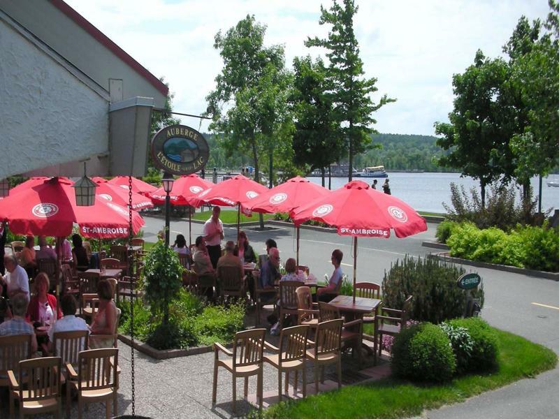 Hotel Verso Magog Kültér fotó